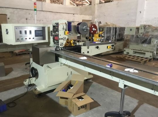Automatic Labeling Tissue Packing Machine , Toilet Paper Wrapping Machine 100 Bags / Min