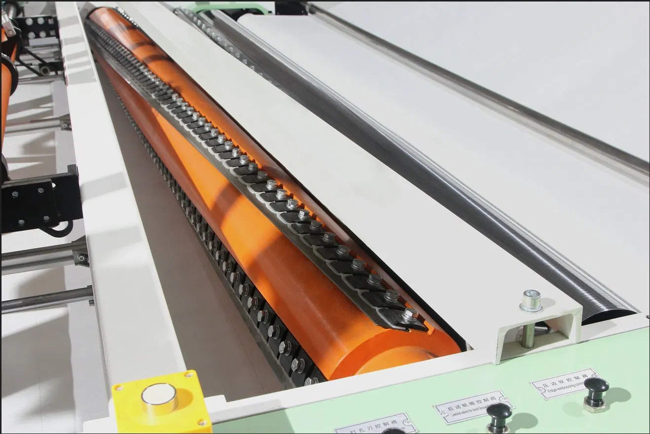 トイレ・ロール/キッチン・タオル 自動生産ライン Jrt マキシ リワインディング機械 2